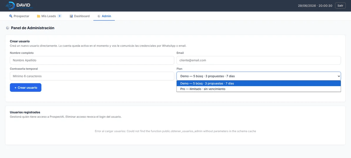 Panel de administración de ProspectAI para crear usuarios y gestionar planes